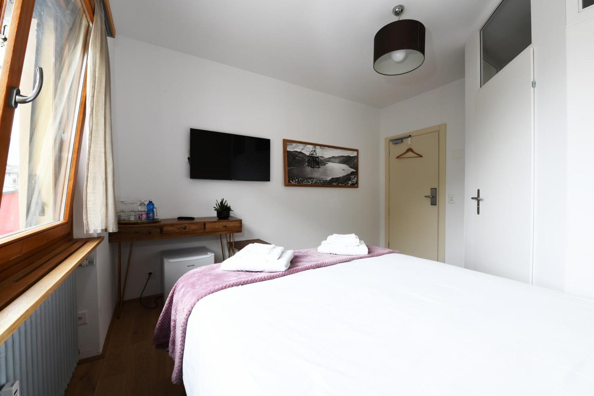 7Rooms - Self Check-In 24H Free Parking Losone Exterior photo