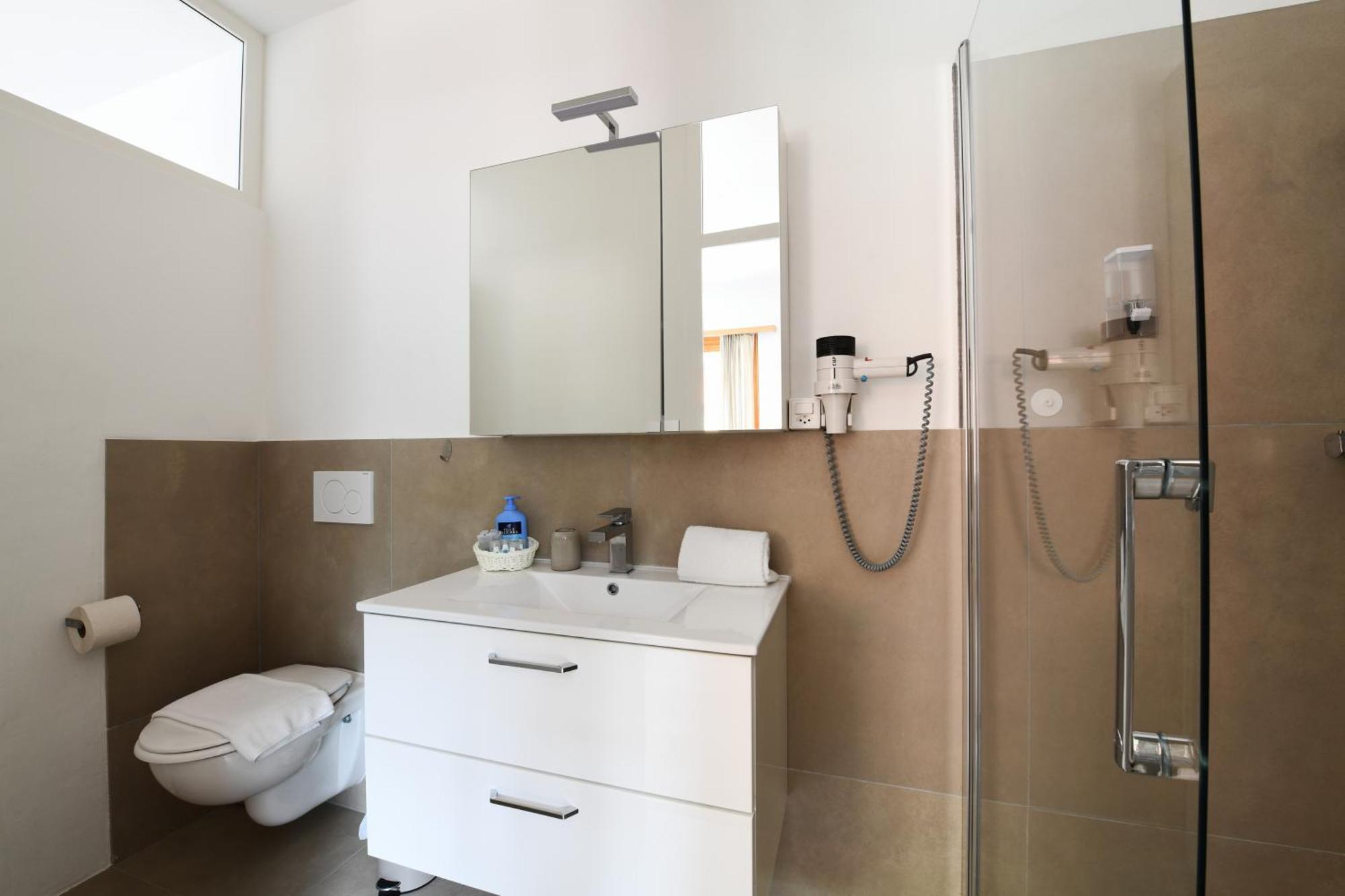 7Rooms - Self Check-In 24H Free Parking Losone Exterior photo